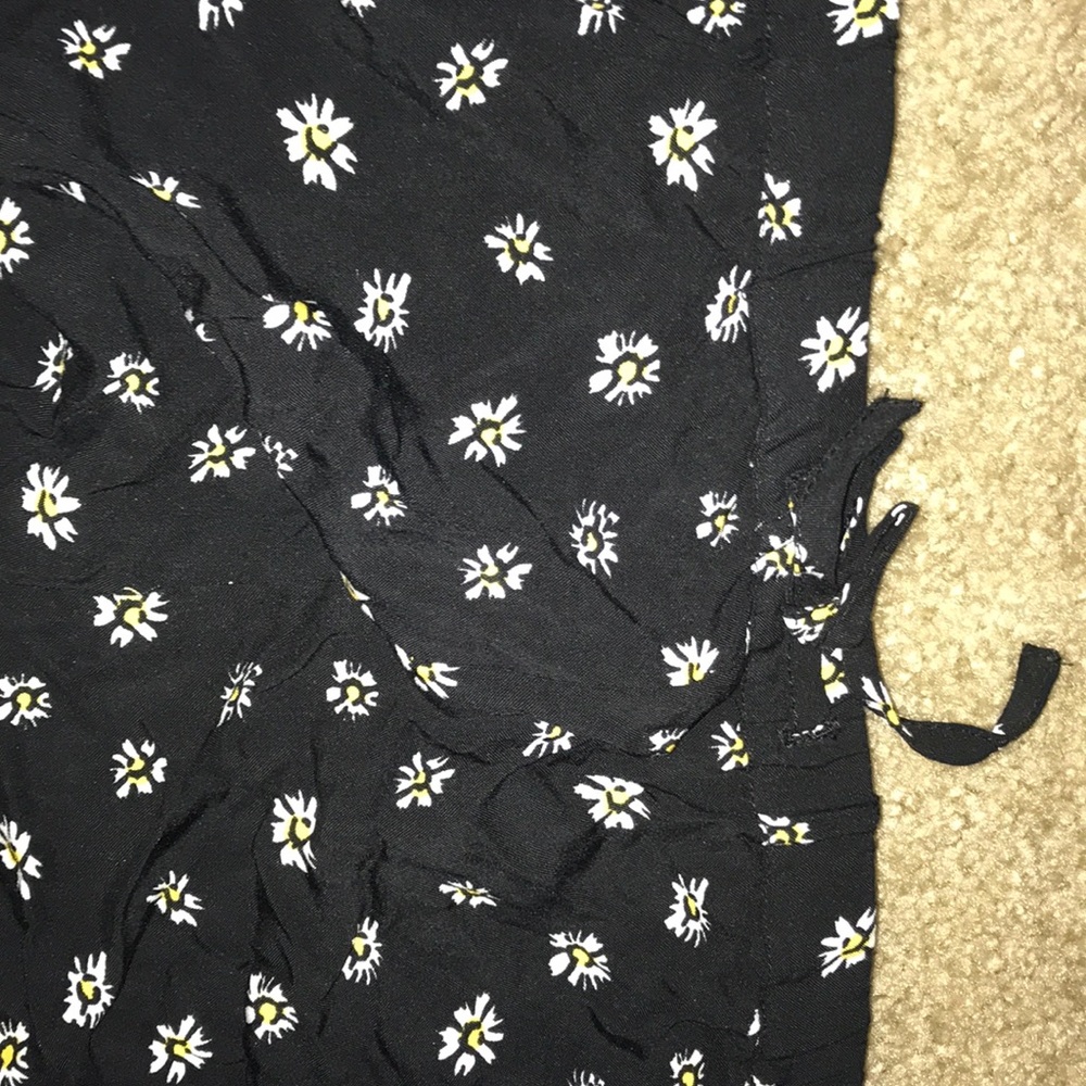 Shorts - Picture 4 of 4
